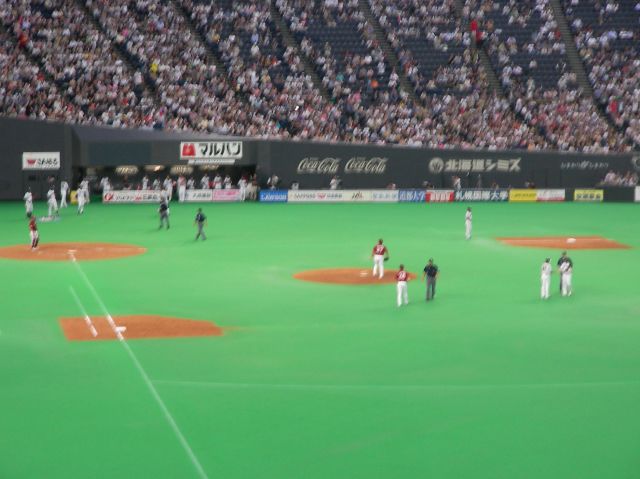 小谷野選手がエンタイトル二塁打を放った直後