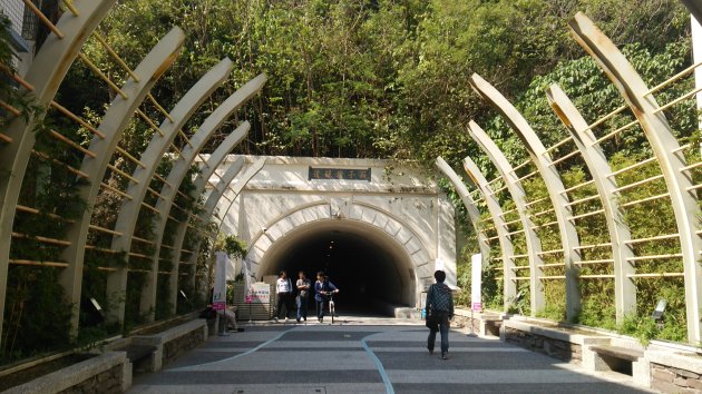 西子湾トンネル