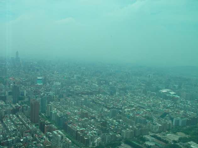 台北101の展望台から見える西方面の風景