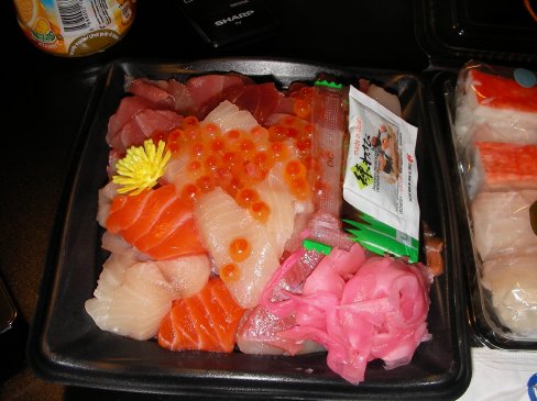 伊勢丹で買ったお刺身丼