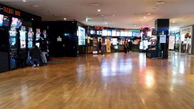 CGV江陵のロビー