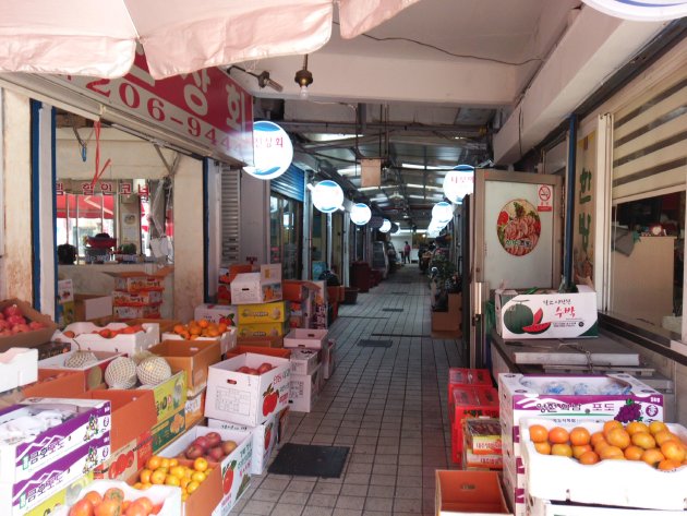 甘川1洞在来市場内の風景