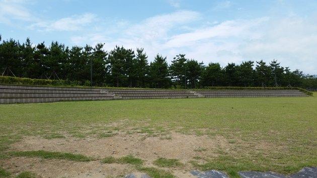 多大浦海辺公園にある広場