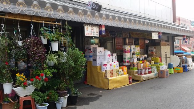 東菜市場の風景