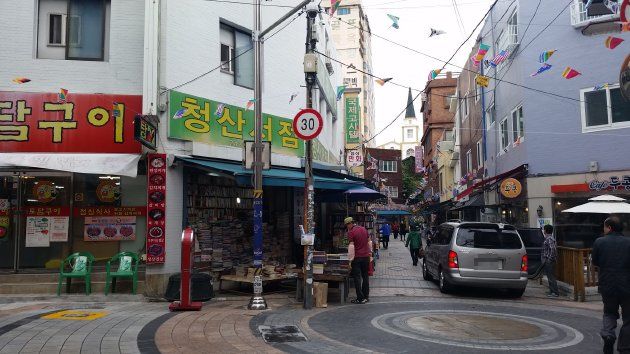 宝水洞本屋通り（宝水洞古本屋街）の風景