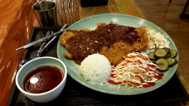 フードエンパイア(Food Empire)光復店で注文したワントンカツ