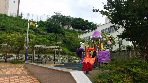 ハヌル児童公園内にある遊具