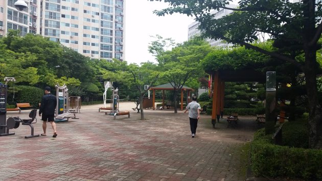 オウルリム公園内の風景