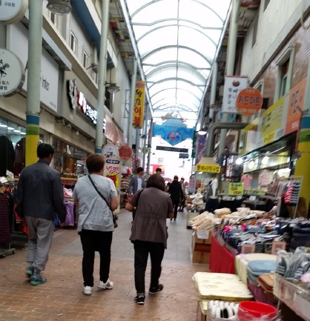 亀浦市場内の風景