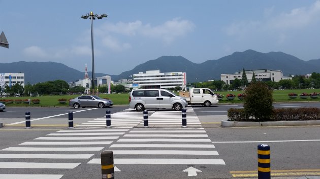 昌原広場前の横断歩道