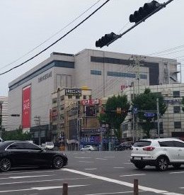 新世界百貨店 馬山店