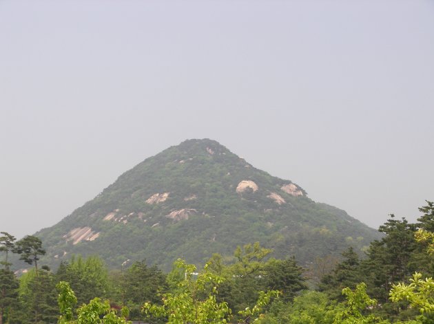 景福宮から見える山