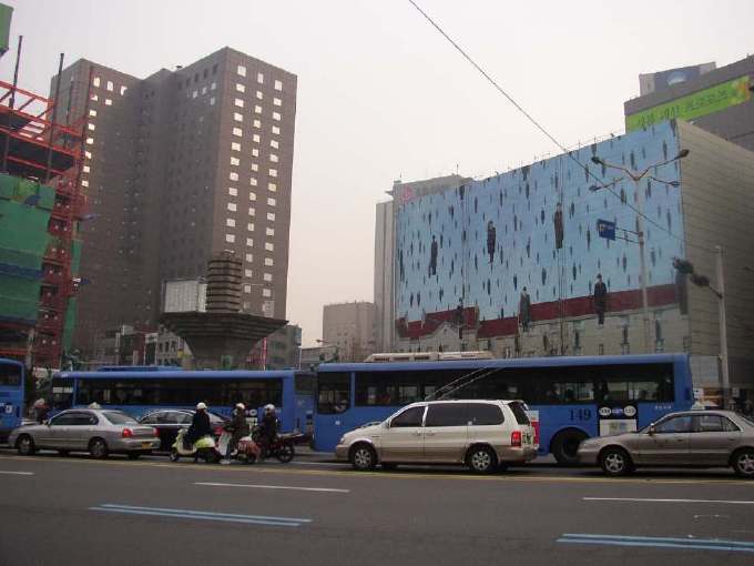 特徴的な絵がある建物