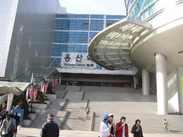 国鉄龍山（竜山）駅・正面