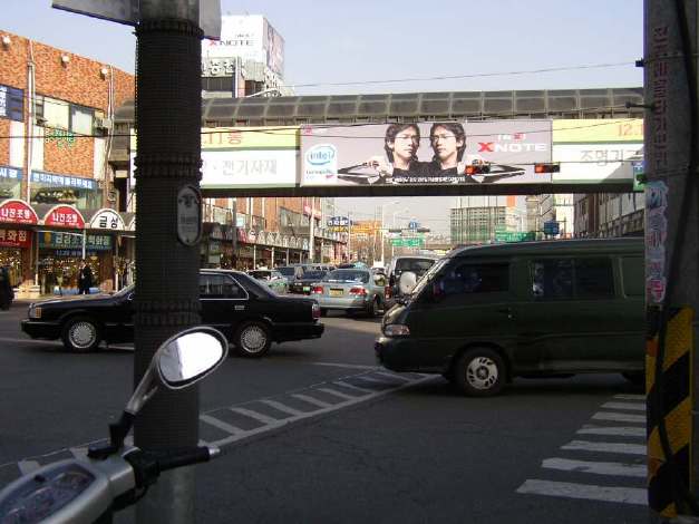 龍山(竜山)電子街・ナジン電子商店街