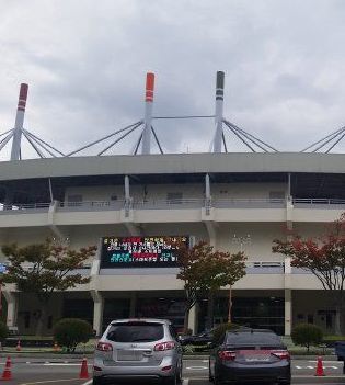 양산종합운동장,Yangsan Complex Stadium,梁山総合運動場,梁山综合运动场