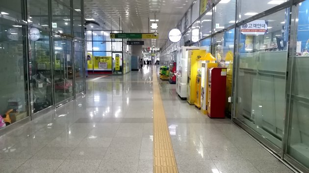 駅の1階部分