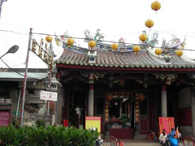 祀典武廟の三川門