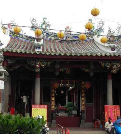 祀典武廟の三川門